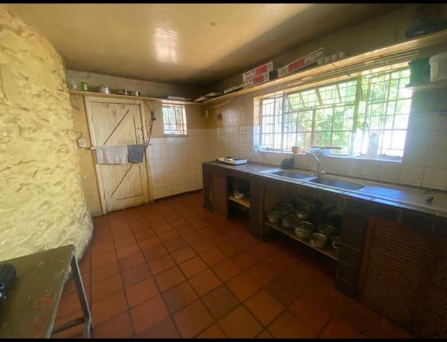 5 BEDROOM HOUSE FOR SALE IN AUCKLAND PARK